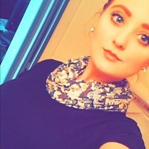 Women’s floral scarf